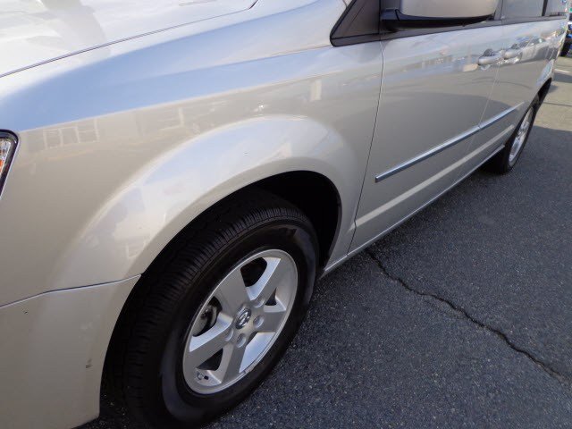Dodge Grand Caravan 2010 photo 3