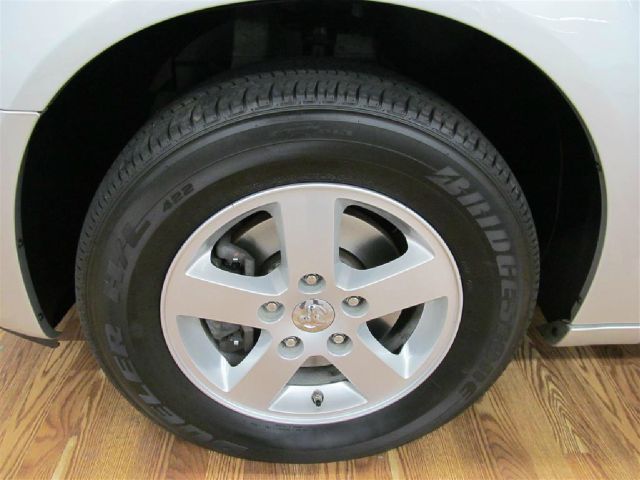 Dodge Grand Caravan 2010 photo 1