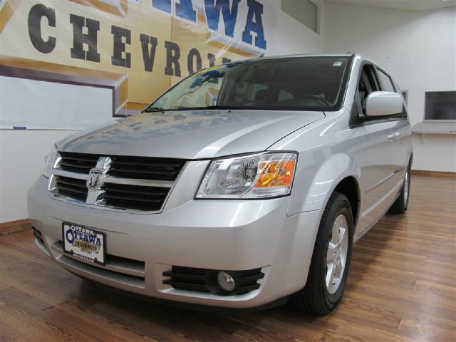 Dodge Grand Caravan 2010 photo 2