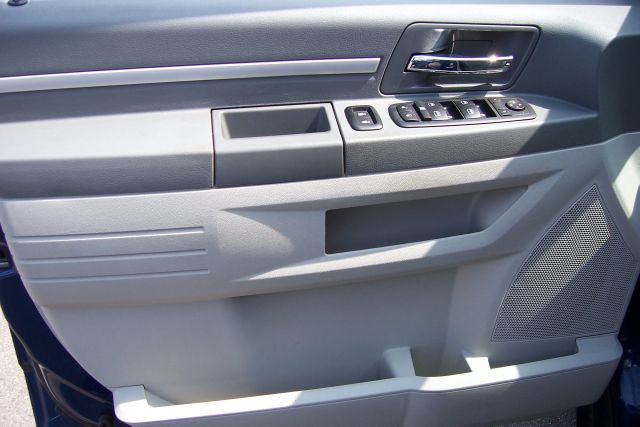 Dodge Grand Caravan 2010 photo 13