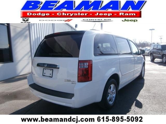 Dodge Grand Caravan 2010 photo 3
