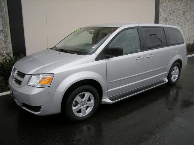 Dodge Grand Caravan 2010 photo 1