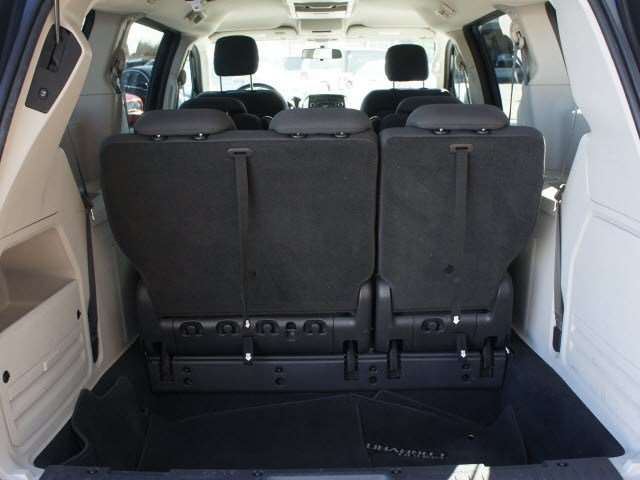 Dodge Grand Caravan 2010 photo 4