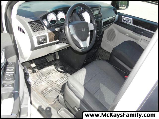 Dodge Grand Caravan 2010 photo 5