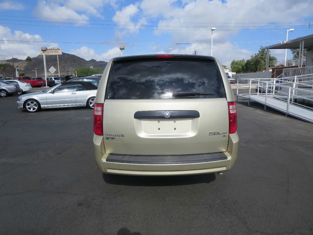 Dodge Grand Caravan 2010 photo 1