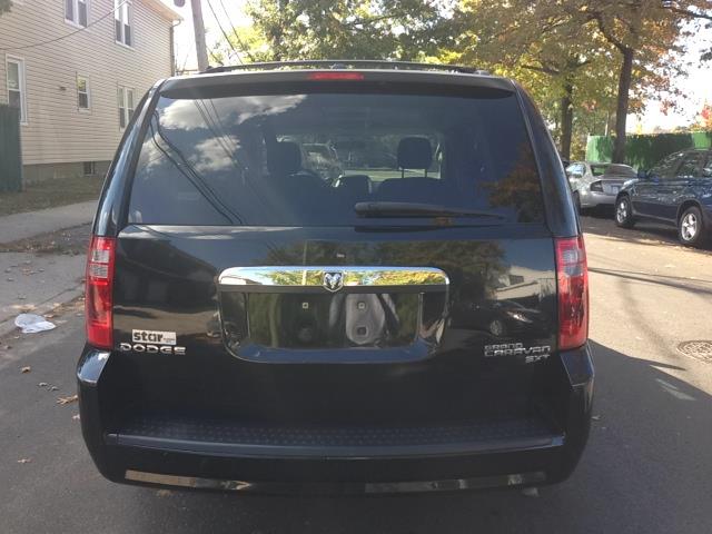 Dodge Grand Caravan 2010 photo 1