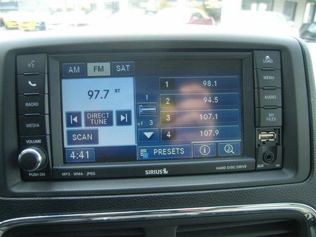 Dodge Grand Caravan 2011 photo 1