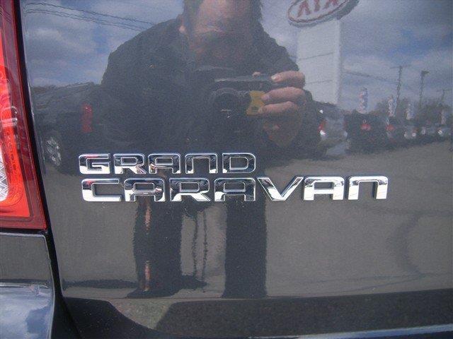 Dodge Grand Caravan 2011 photo 11