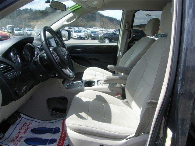 Dodge Grand Caravan 2011 photo 15