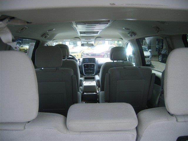 Dodge Grand Caravan 2011 photo 22