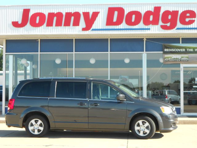 Dodge Grand Caravan 2011 photo 2