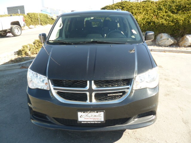 Dodge Grand Caravan 2011 photo 1