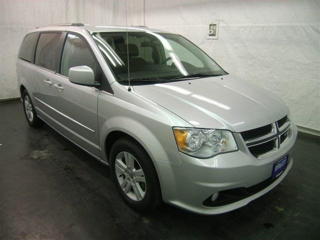 Dodge Grand Caravan 2011 photo 1
