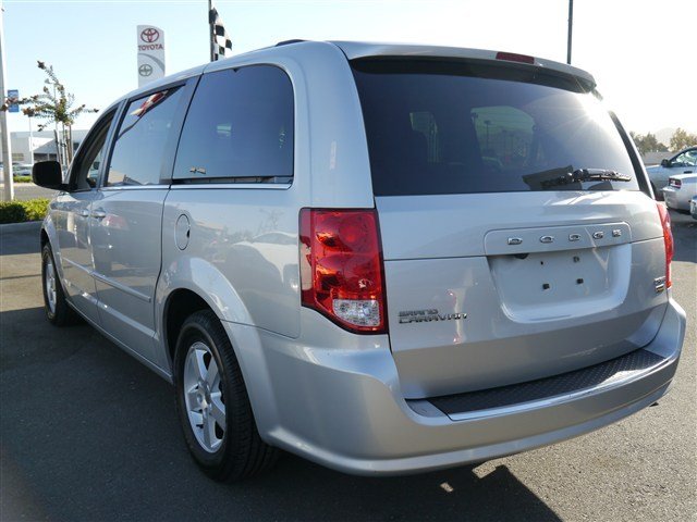 Dodge Grand Caravan 2011 photo 4