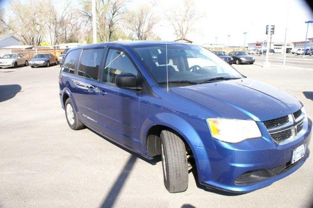Dodge Grand Caravan 2011 photo 1