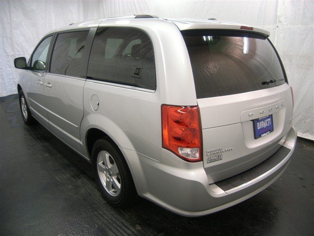 Dodge Grand Caravan 2011 photo 3