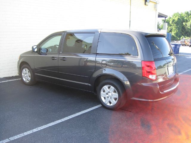 Dodge Grand Caravan 2011 photo 2