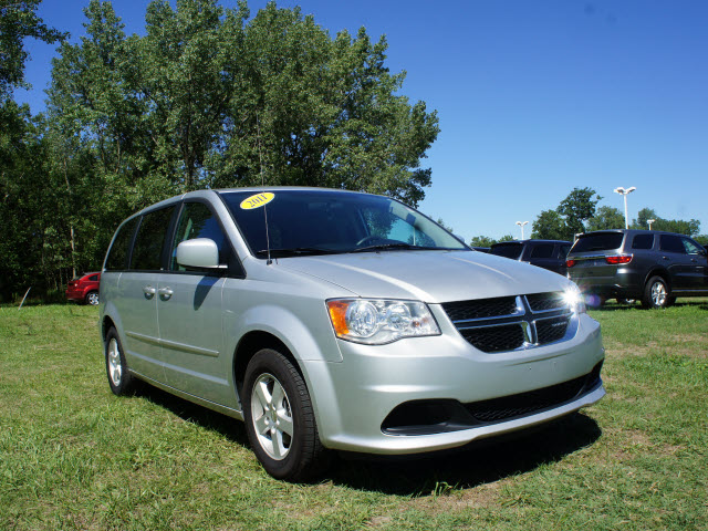 Dodge Grand Caravan 2011 photo 1