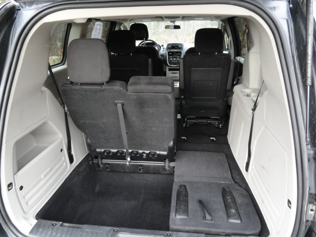 Dodge Grand Caravan 2011 photo 3