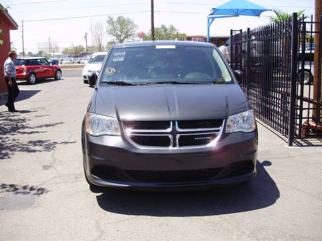 Dodge Grand Caravan 2011 photo 1