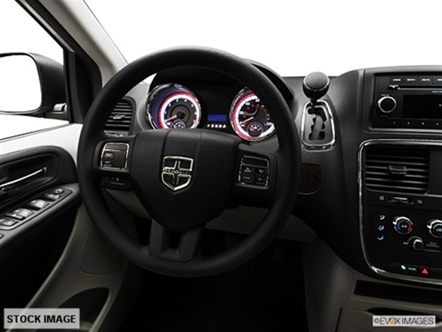 Dodge Grand Caravan 2011 photo 3