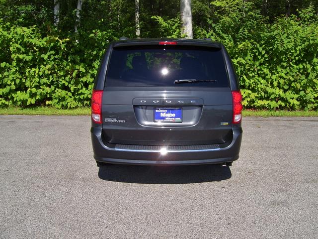Dodge Grand Caravan 2011 photo 3