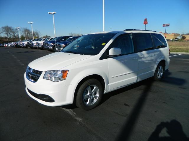 Dodge Grand Caravan 2012 photo 1