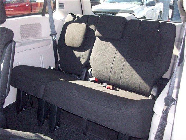 Dodge Grand Caravan 2012 photo 3