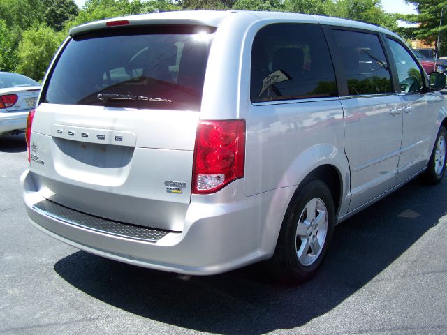 Dodge Grand Caravan 2012 photo 1