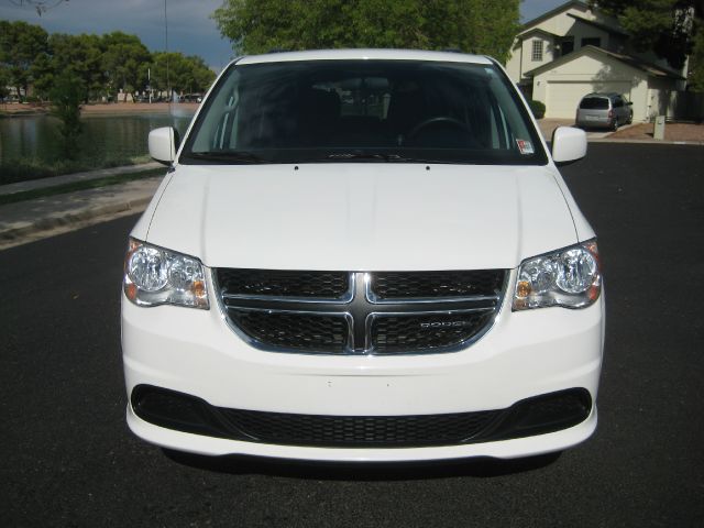 Dodge Grand Caravan 2012 photo 1