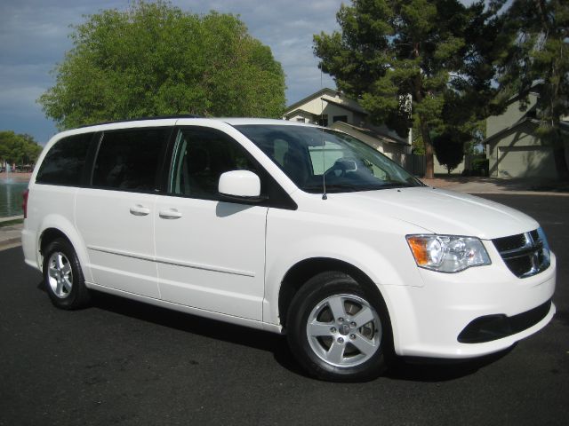Dodge Grand Caravan 2012 photo 4