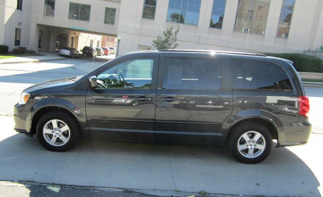 Dodge Grand Caravan 2012 photo 1