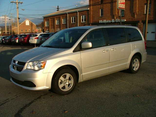 Dodge Grand Caravan 2012 photo 3