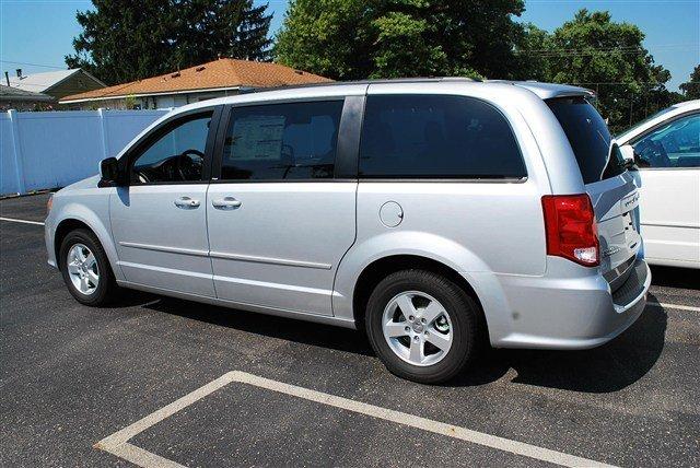 Dodge Grand Caravan 2012 photo 1