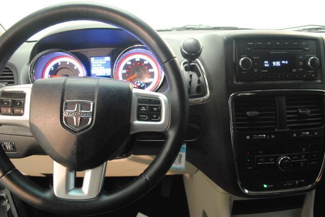 Dodge Grand Caravan 2012 photo 6