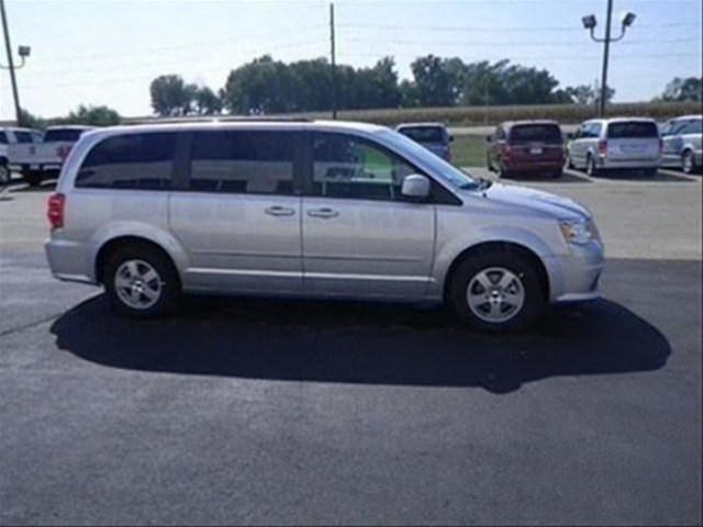 Dodge Grand Caravan 2012 photo 2