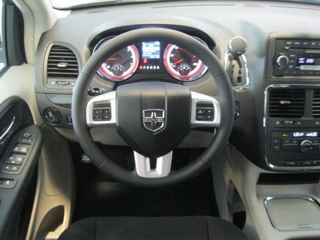 Dodge Grand Caravan 2012 photo 4