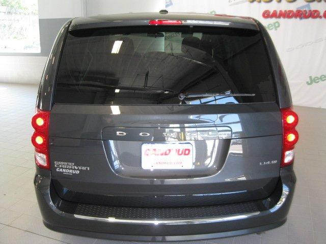 Dodge Grand Caravan 2012 photo 3