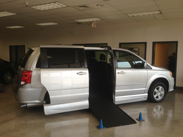 Dodge Grand Caravan 2012 photo 1