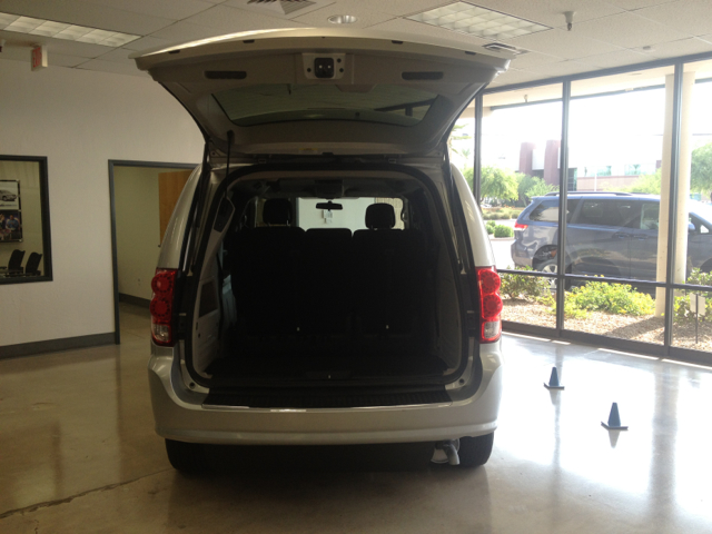 Dodge Grand Caravan 2012 photo 3