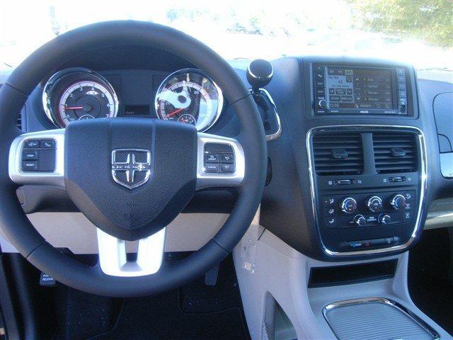 Dodge Grand Caravan 2012 photo 5