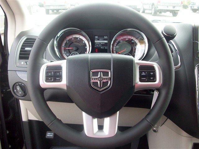 Dodge Grand Caravan 2012 photo 2