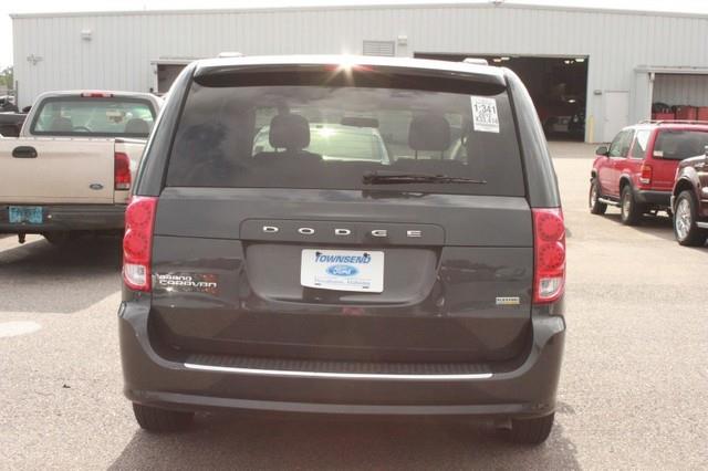 Dodge Grand Caravan 2012 photo 2