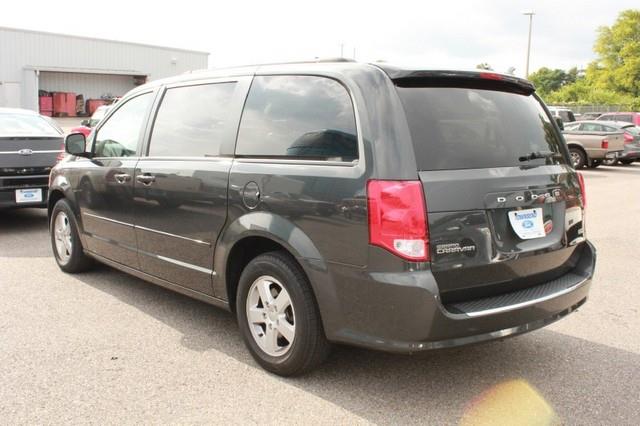 Dodge Grand Caravan 2012 photo 3