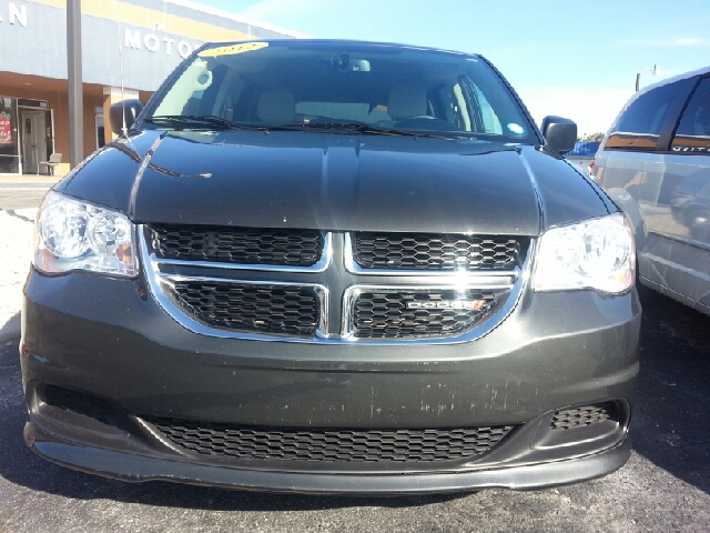 Dodge Grand Caravan 2012 photo 3