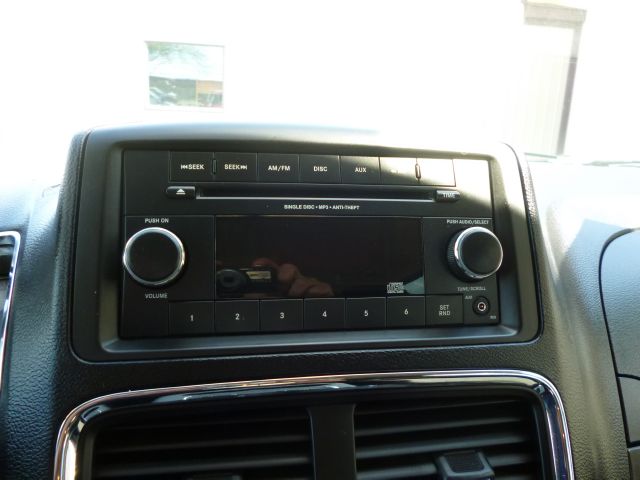 Dodge Grand Caravan 2012 photo 11