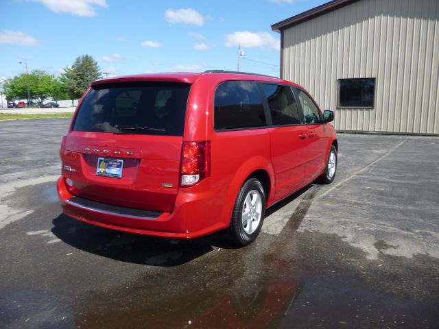 Dodge Grand Caravan 2012 photo 18