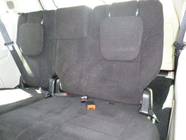 Dodge Grand Caravan 2012 photo 2