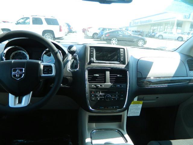 Dodge Grand Caravan 2012 photo 4