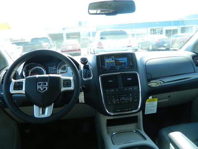 Dodge Grand Caravan 2012 photo 5